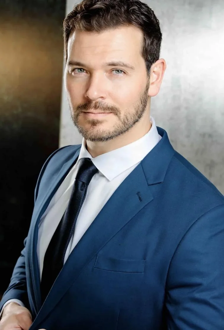 Greg Perrow - Biography