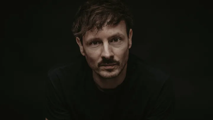 Huub Smit Biography: Films, Spouse, Kids, Awards, Age, Net Worth, Parents, Height