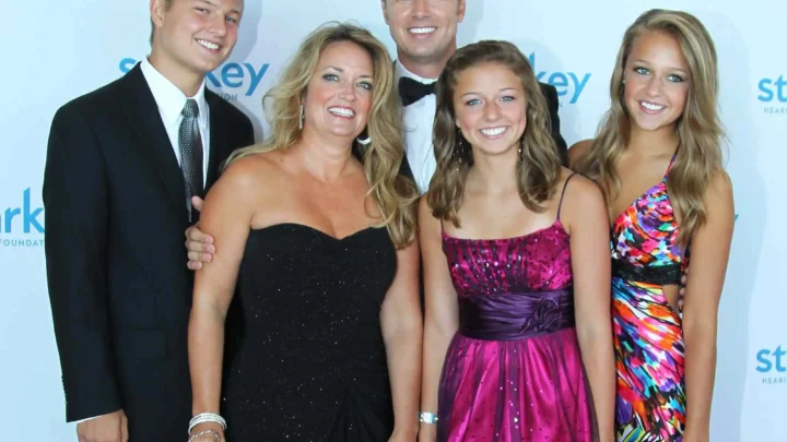 Meet Brad Pitt’s Siblings: Doug Pitt and Julie Pitt Neal