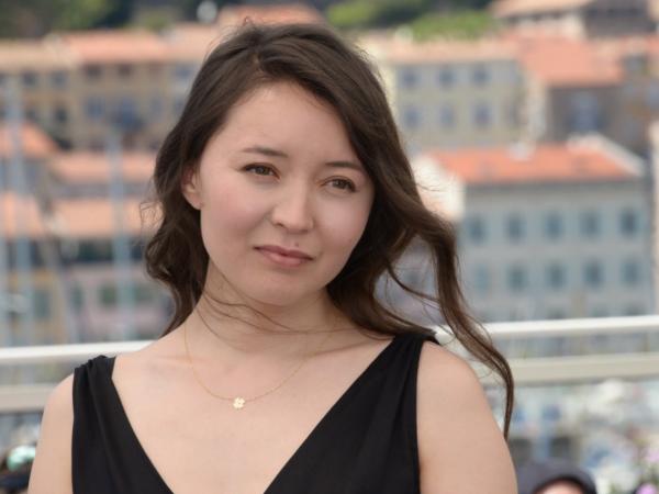 Samal Yeslyamova Biography: Religion, Parents, Height, Age, Net Worth, Siblings, Ethnicity, Films, TV Series, Husband
