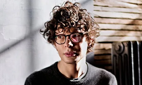 Simon Amstell Biography: Awards, Age, Height, Net Worth, Parents, Shows, Partner, Comedy