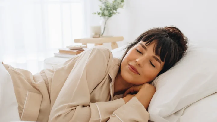 Sleep, Stress, and Lifespan: The Research Connection Nobody Wants to Simplify
