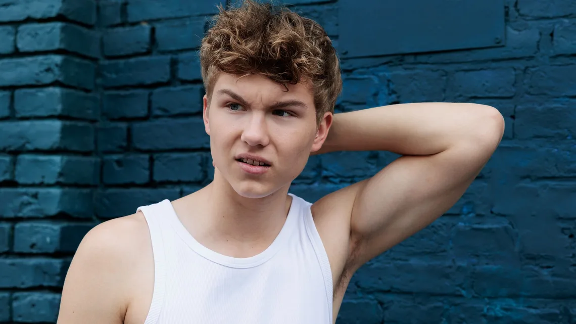 Leonard Conrads Biography: Family, Girlfriend, Net Worth, Age, Parents, Siblings, Height