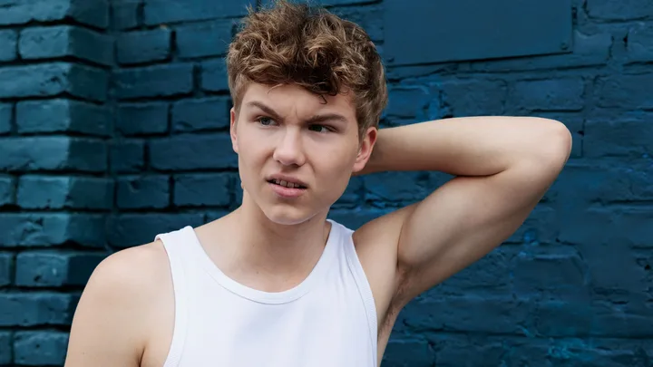 Leonard Conrads Biography: Family, Girlfriend, Net Worth, Age, Parents, Siblings, Height