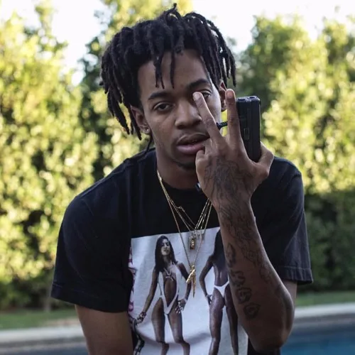 Thouxanbanfauni - Biography