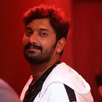 Arulnithi - Biography