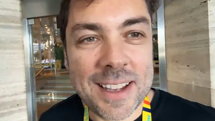 Damián Romay Biography: Spouse, Age, Net Worth, Height, Parents, Movies