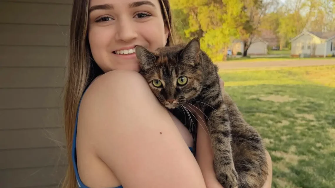 Chloe Clem Biography: Religion, Parents, Height, Age, Net Worth, Siblings, YouTube, Boyfriend, Pictures
