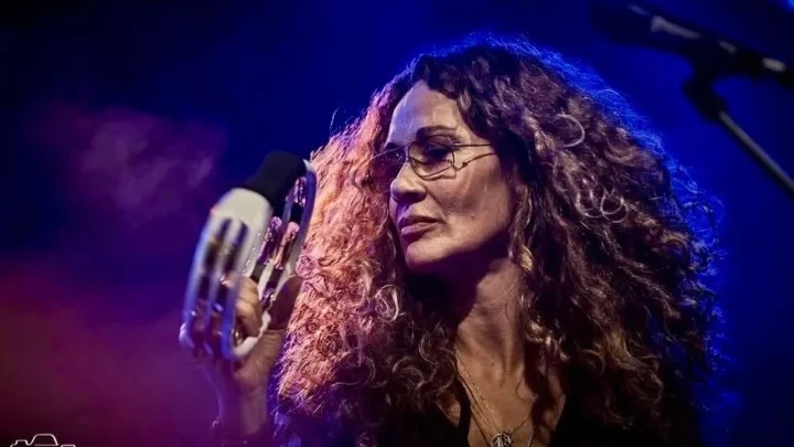 Dana Fuchs Biography: Parents, Height, Age, Net Worth, Siblings, Religion, Films, Songs, Husband, Awards