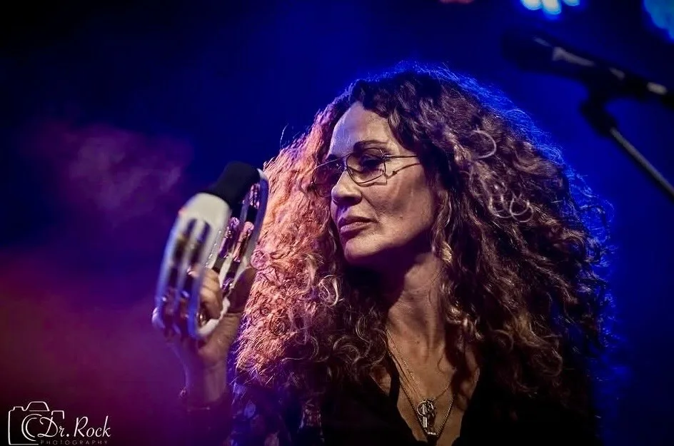 Dana Fuchs Biography: Parents, Height, Age, Net Worth, Siblings, Religion, Films, Songs, Husband, Awards