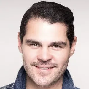 Marco de la O - Biography