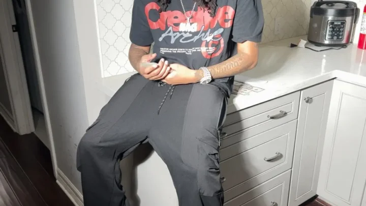 FanMuzik Cee Biography: Music Videos, Songs, Girlfriend, Age, Net Worth, Siblings, Religion, Parents, Height