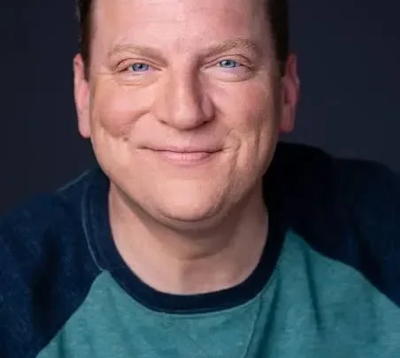 Vincent Teninty Biography: Ethnicity, Height, Wife, Net Worth, Awards, Age, Movies, Parents, Religion