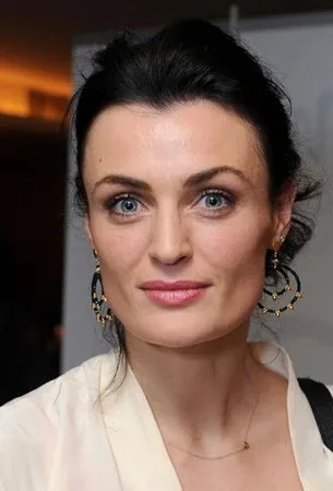 Lyne Renée Biography: Height, Ethnicity, Age, Net Worth, Parents, Ex-Boyfriend, Movies