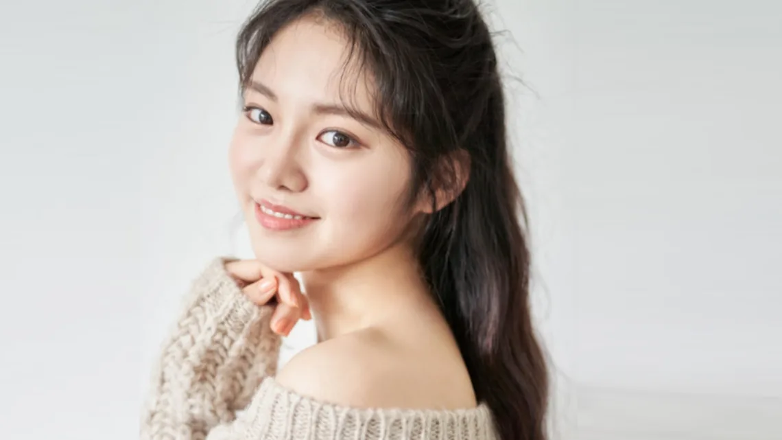 Park Seo-yeon Biography: Instagram, Siblings, Movies, Age, Height, Net Worth, Parents, TV Shows, Awards