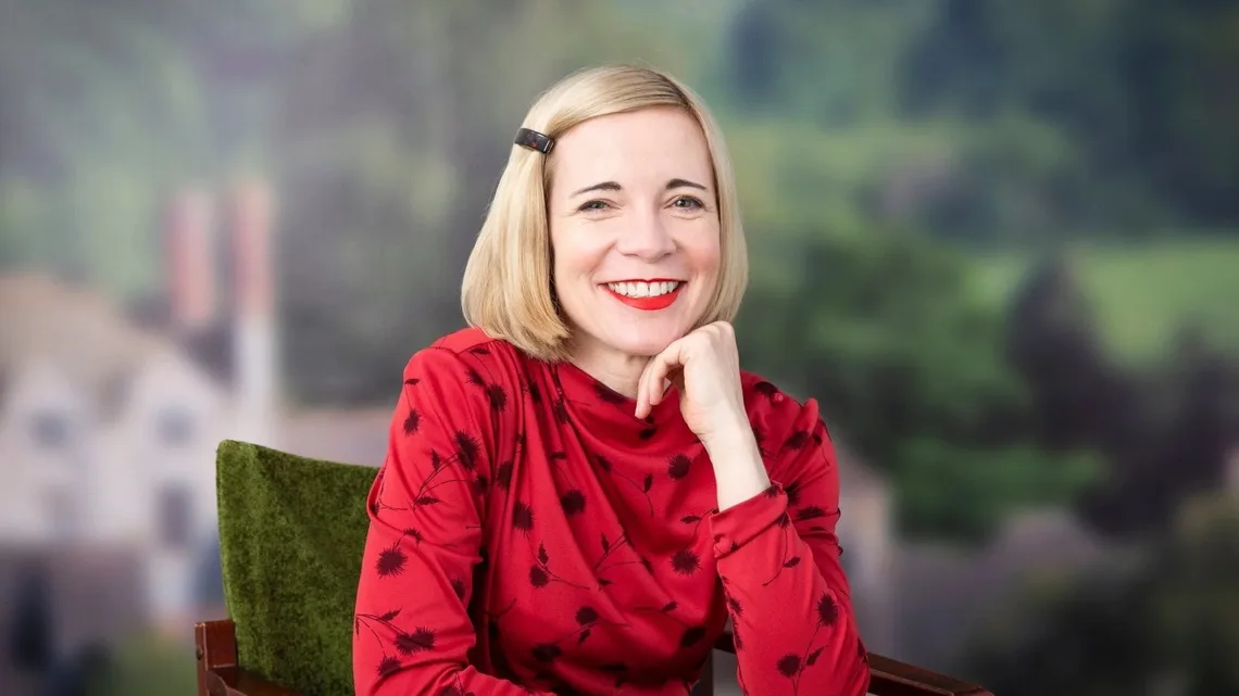 Lucy Worsley Biography: Husband, Age, Height, Net Worth, Parents, Books & TV Shows, Siblings