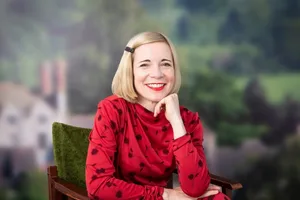 Lucy Worsley - Biography