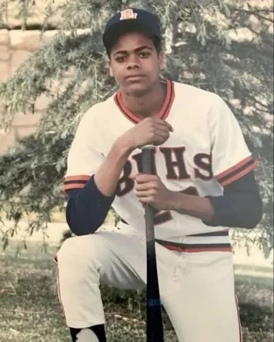 Lloyd Avery II - Biography