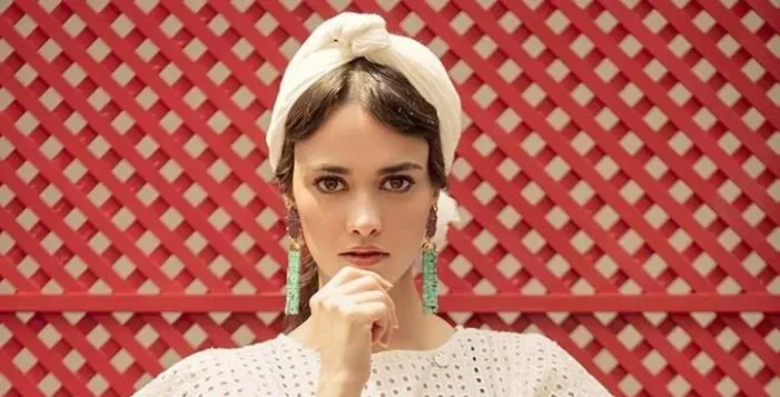 Hande Soral - Biography