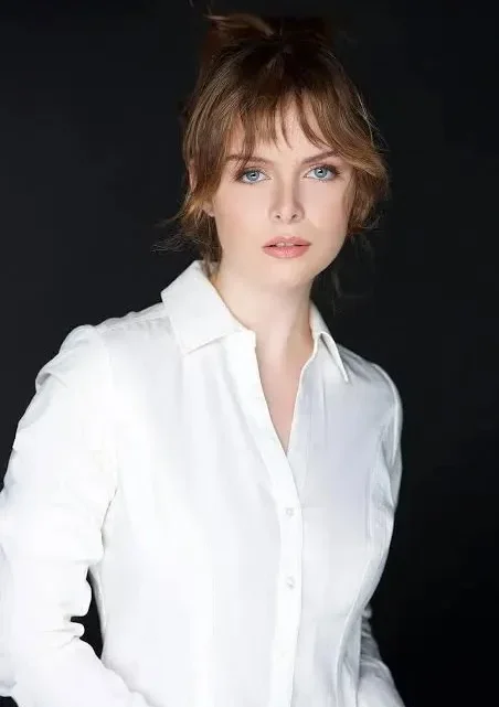 Brighid Fleming Biography: Height, Boyfriend, Ethnicity, Awards, Net Worth, Parents, Age, Movies
