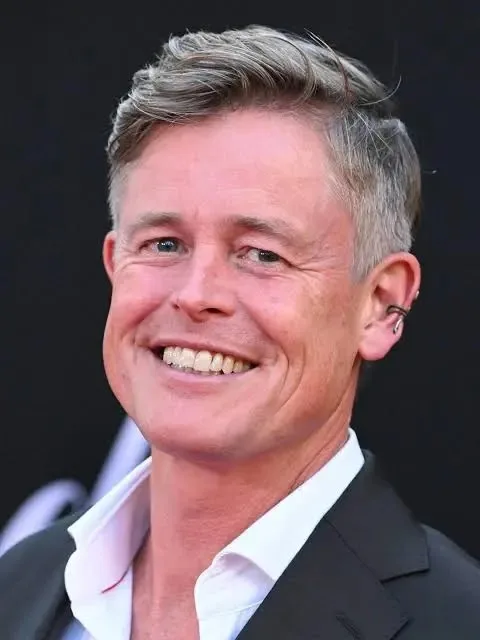 Caspar Phillipson Biography: Height, Wife, Ethnicity, Net Worth, Age, Awards, Parents, Movies