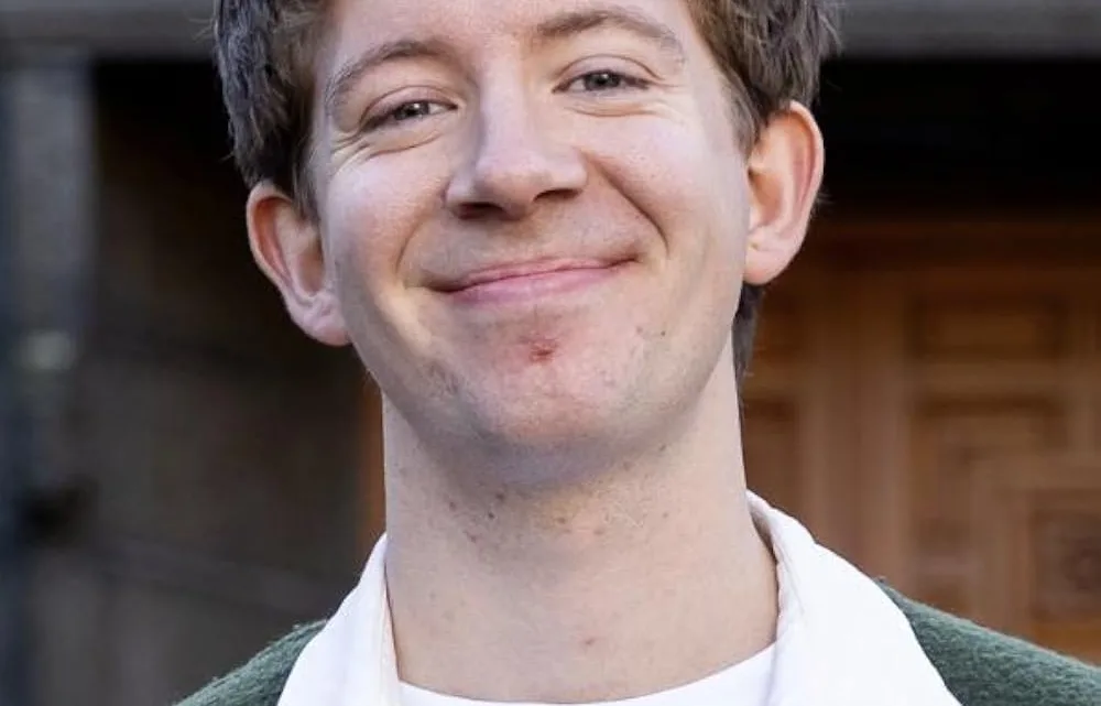 Henrik Jacob Schatvet Biography: Age, Net Worth, Wife, Parents, Comedy Shows, TV Shows, Career, Instagram