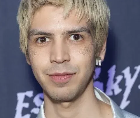 Julio Torres Biography: Net Worth, Age, Ethnicity, Boyfriend, Awards, Instagram