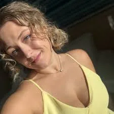 Elaina Keyes - Biography