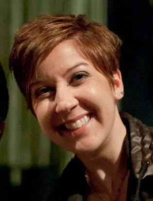Alison Fanelli Biography: Siblings, Net Worth, Height, Age, Parents, Movies, Husband, Awards