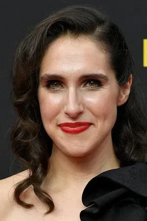 Megan Amram Biography: Books, Age, Net Worth, Parents, Siblings, Fiancé, Height, Awards, Twitter