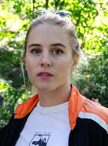 Carla Sehn - Biography