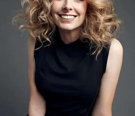 Erin Gibson Biography: Ex-Husband, Net Worth, Height, Age, Parents, Movies, Awards