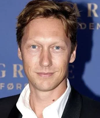 Simon J. Berger Biography: Net Worth, Height, Girlfriend, Parents, Ethnicity, Age, Movies