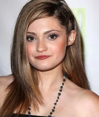 Alexis Raich Biography: Age, Parents, Net Worth, Movies & TV Shows, Height, Siblings