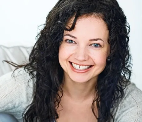 Maryke Hendrikse Biography: Awards, Height, Ethnicity, Age, Movies, Parents, Net Worth, Husband