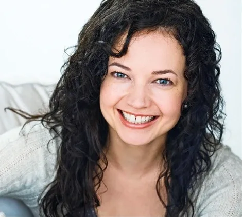 Maryke Hendrikse Biography: Awards, Height, Ethnicity, Age, Movies, Parents, Net Worth, Husband