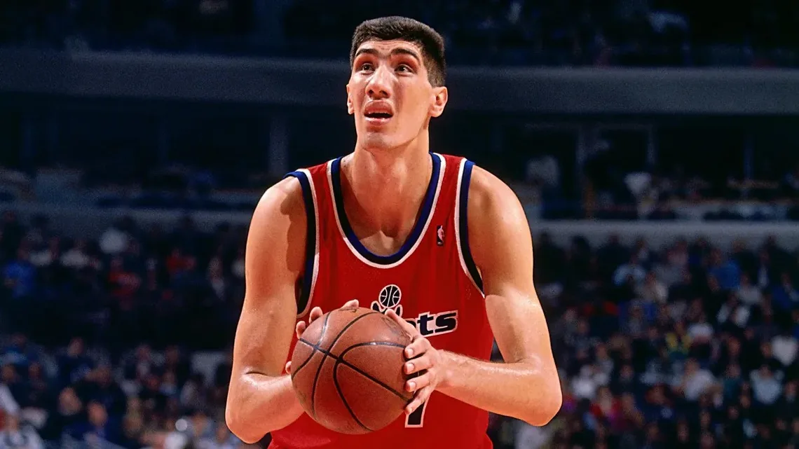 Gheorghe Mureșan Biography: Wife, Age, Height, Net Worth, Kids, Parents, Awards, Career
