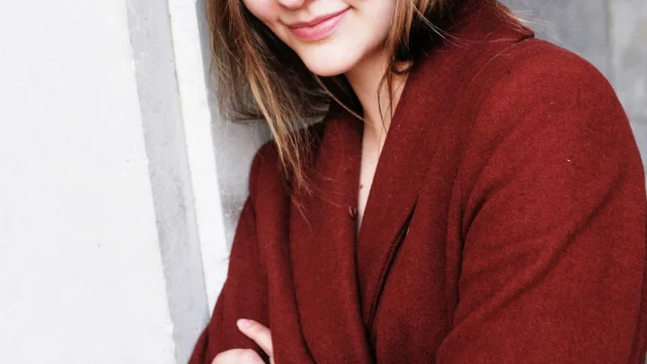 Mathilde Bundschuh Biography: Age, Height, Net Worth, Parents, Wife, Siblings, Movies & TV Shows