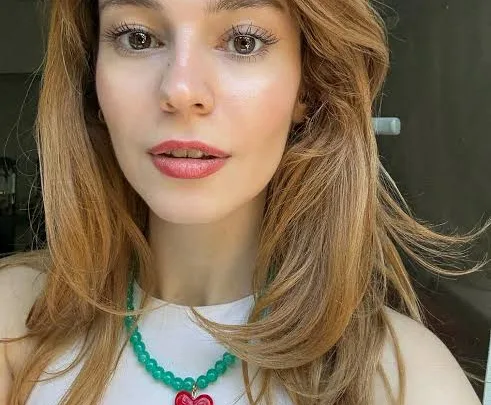 Elif Doğan Biography: Age, Height, Net Worth, Parents, Siblings, Movies & TV Shows, Songs, Partner