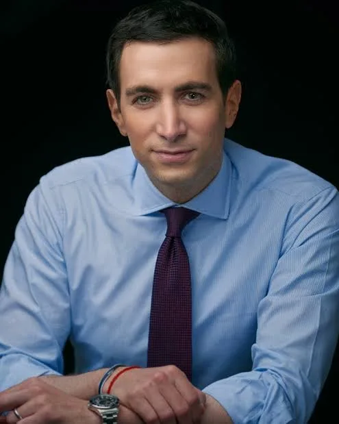 Andrew Ross Sorkin Biography: Wife, Height, Ethnicity, Net Worth, Age, Books, Religion, TV Shows, Awards