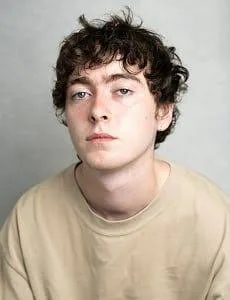 Stephen McMillan - Biography