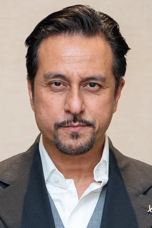 Bront Palarae Photo
