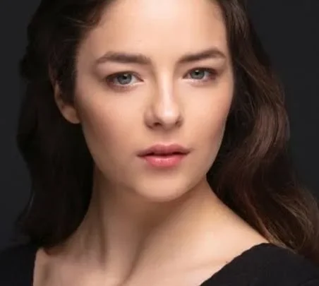 Buse Meral Biography: Ex-Boyfriend, Net Worth, Age, Height, Ethnicity, Movies