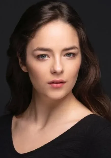 Buse Meral Biography: Ex-Boyfriend, Net Worth, Age, Height, Ethnicity, Movies