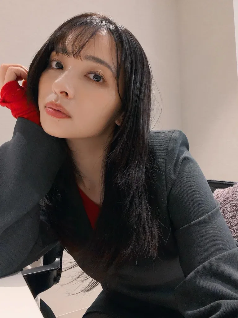 Ayame Misaki - Biography