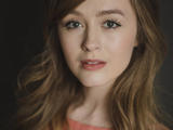 Emily Marie Palmer Biography: Age, Husband, Height, Net Worth, Parents, Movies & TV Shows, Siblings