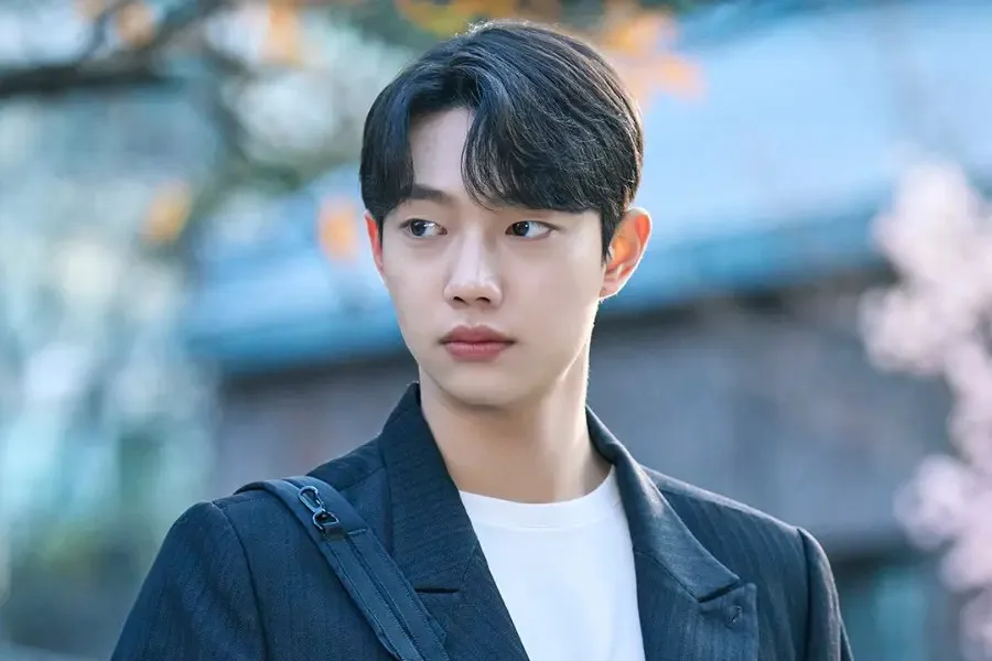 Cho Jun-Young Biography: Ethnicity, Age, Height, Net Worth, Parents, Movies, YouTube, Girlfriend