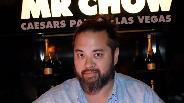 Max Chow Biography: Net Worth, Height, Age, Parents, Movies, Ethnicity, Restaurant, Wife
