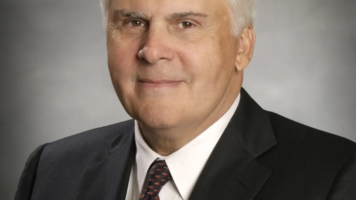 Frederick W. Smith Biography: Net Worth, Awards, Wife, Age, Children, Businesses, Height, Death