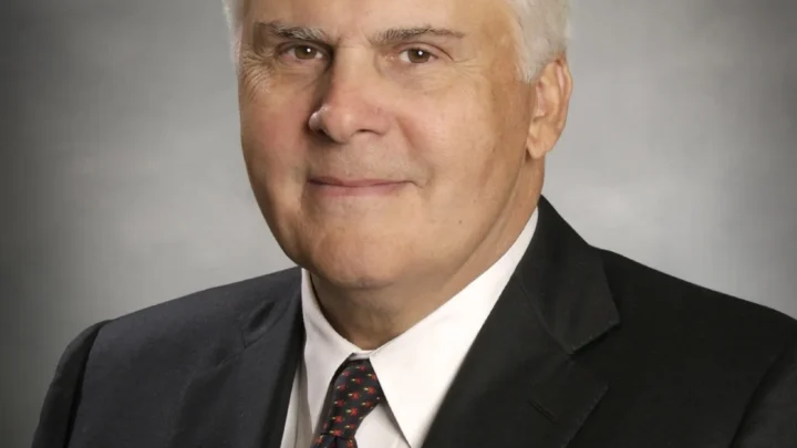 Frederick W. Smith Biography: Net Worth, Awards, Wife, Age, Children, Businesses, Height, Death